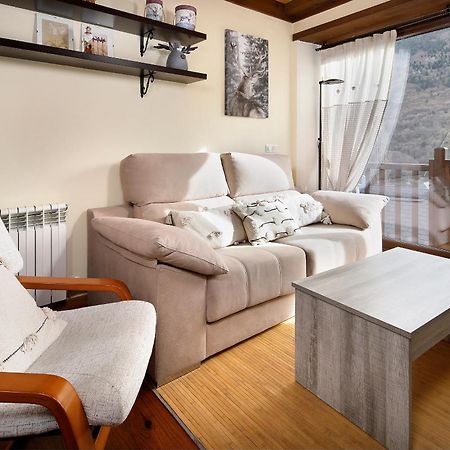 Apartamento La Santeta De Aran Vielha Exterior photo